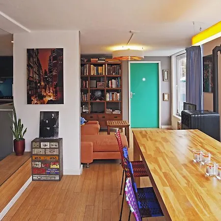 شقة Sunny Houseboat